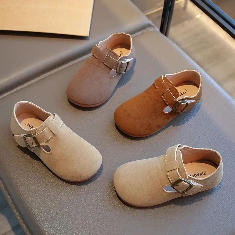 

Новые модные детские мокасины 2026 года для мальчиков и девочек на липучках, нескользящие, элегантные, на плоской подошве, с мягкой подошвой, из натуральной кожи, в стиле ретро, милые