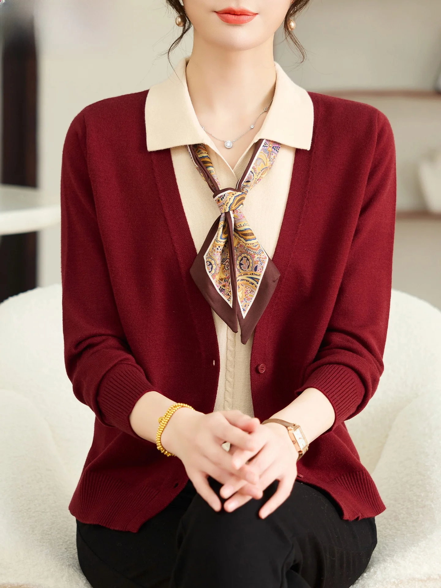 

Ele Knitted Sweater Spring Collection for Middle-Aged Women Breathable Lightweight Polyester Fiber Stand Collar Top