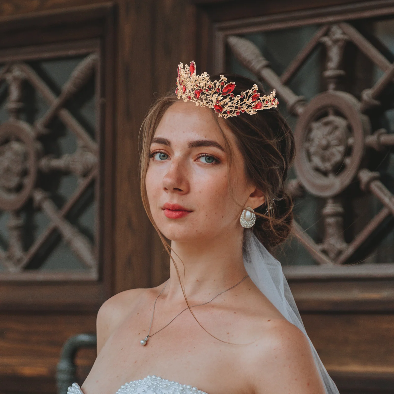 

Красный горный хрусталь, корона невесты из сплава, легкий прочный свадебный головной убор, женское украшение на голову, корона со стразами