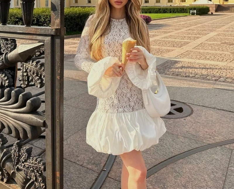 

Women's Fall Winter 2025 New Fashion Temperament Long Sleeve Sheer Lace Cake Dress Dress Women