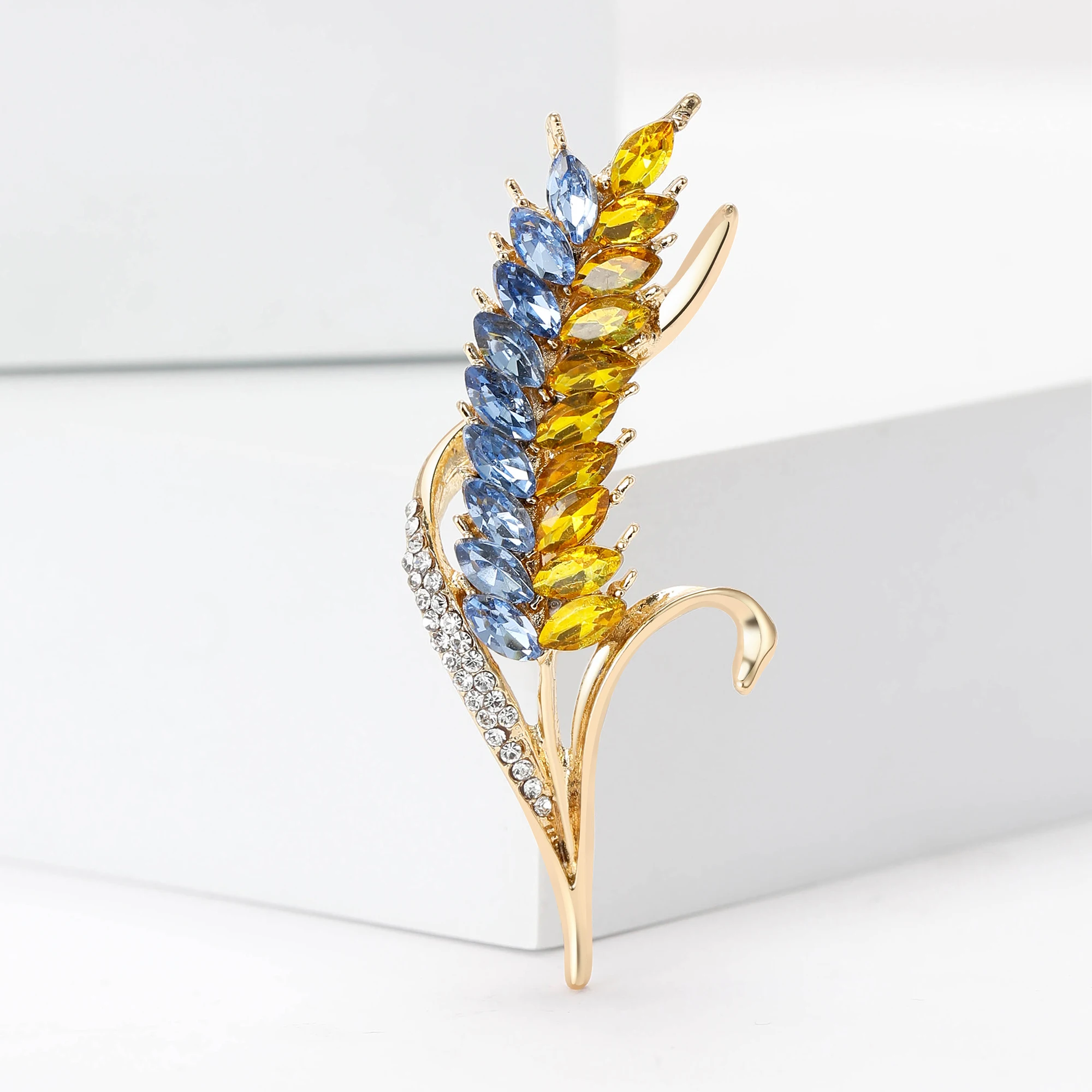 Shiny Luxury Rhinestone Ear of Wheat Brooches for Women Unisex Botanical Pins 3-color Available Casual Party Accessories Gifts