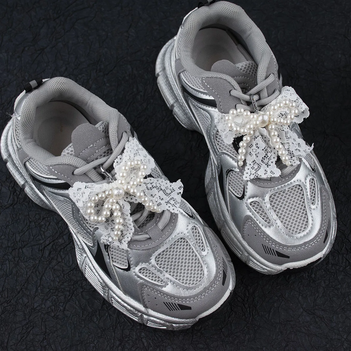 Lacci per scarpe alla moda Clip Decorazioni con fibbia Strass Gemma di perle Scarpe casual con fiori Accessori Ciondoli per scarpe da ginnastica 2 pezzi