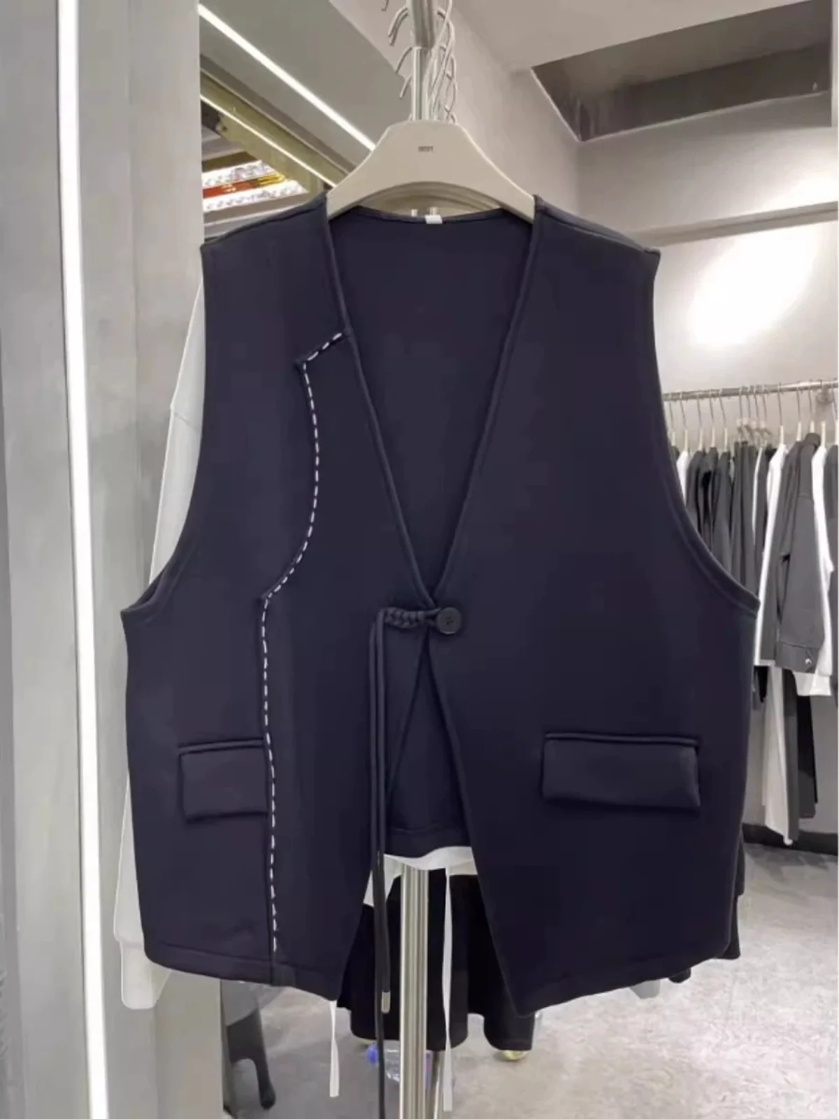 

Extra Large 300 Pounds Irregular Sleeveless Vest Unisex Autumn Versatile Single Button Waistcoat Top American Casual Style
