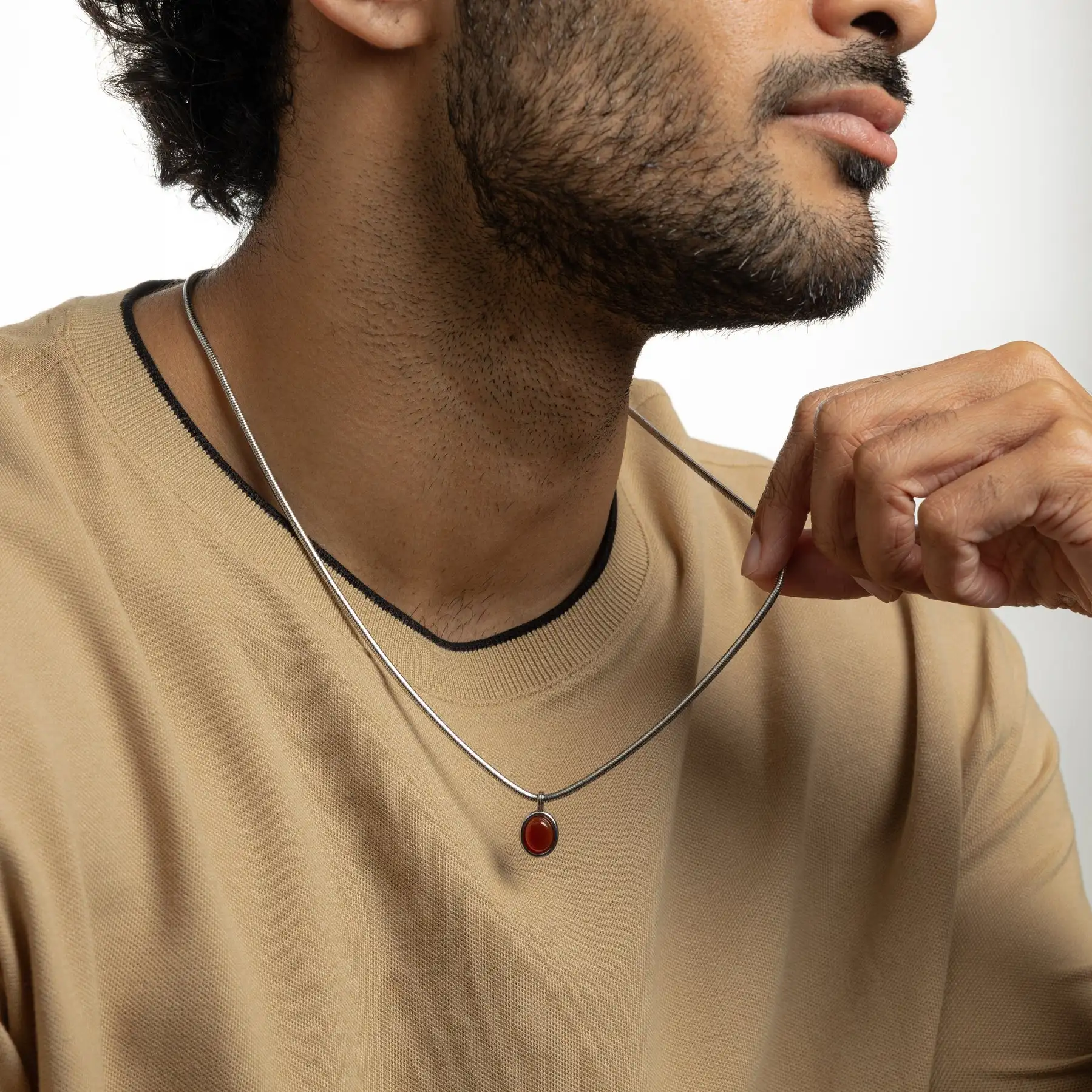 

Stainless Steel Oval Red Agate Beads Aqeeq Necklace Men's Daily Minimalist Style Pendant Necklace Jewelry Eid Gift For Men