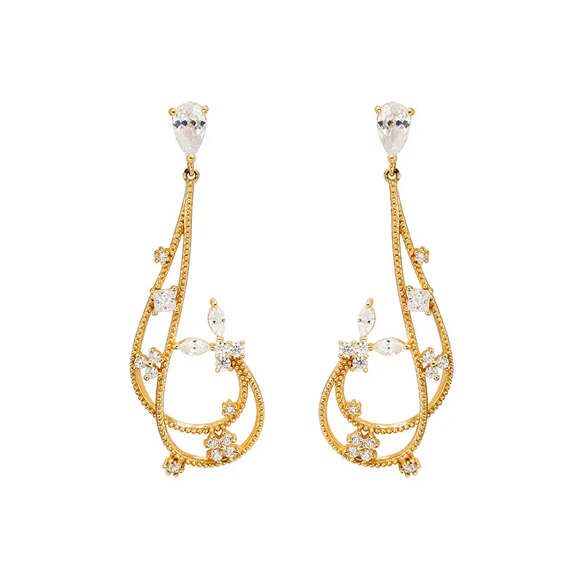 

Sweet wind asymmetric music note design S925 silver plated 14K gold hollow white zirconium stud earrings