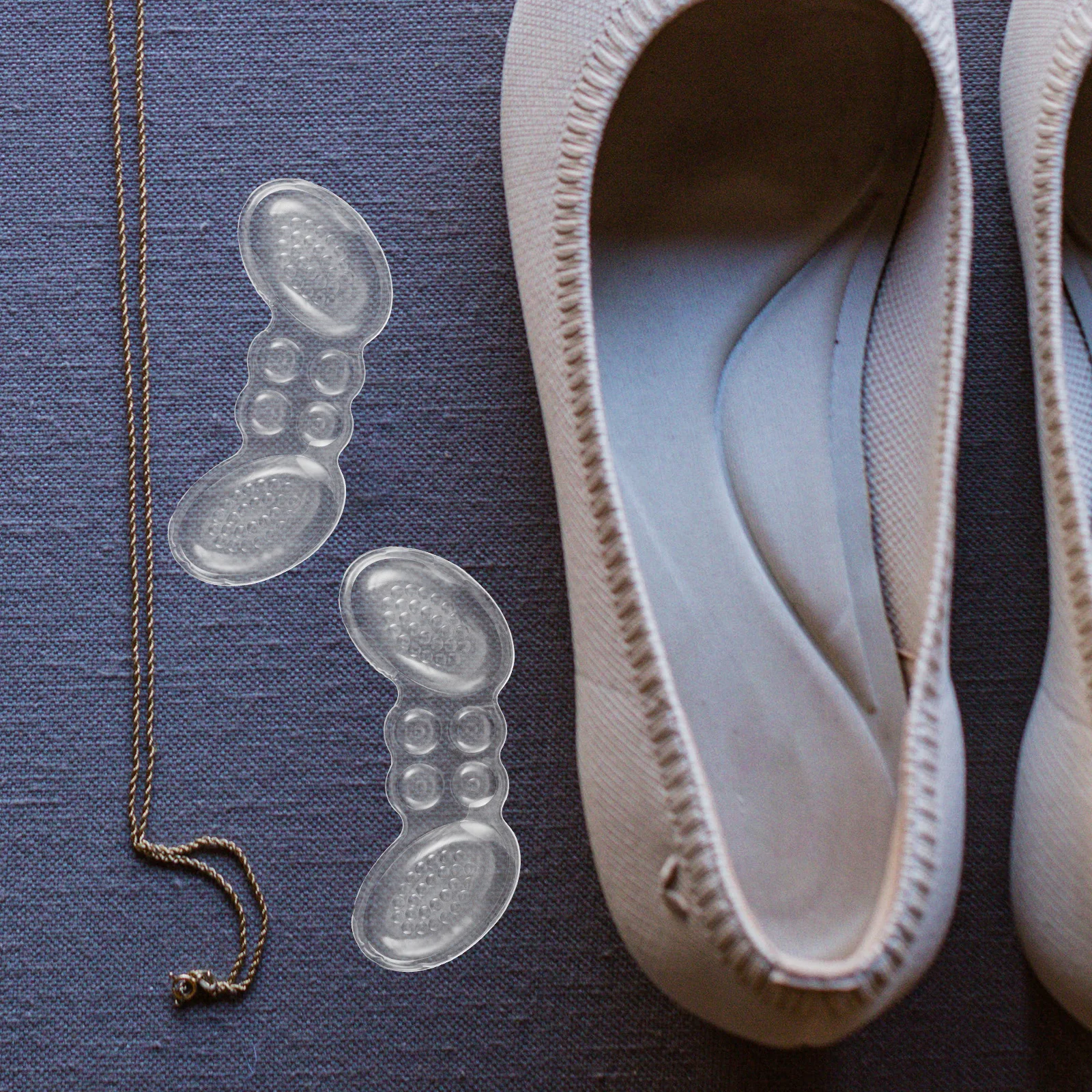 

4Pairs Silicone Heel Pads Comfortable Cushions Inserts NonSlip Women Shoes Liners Soft WearResistant Practical Versatile