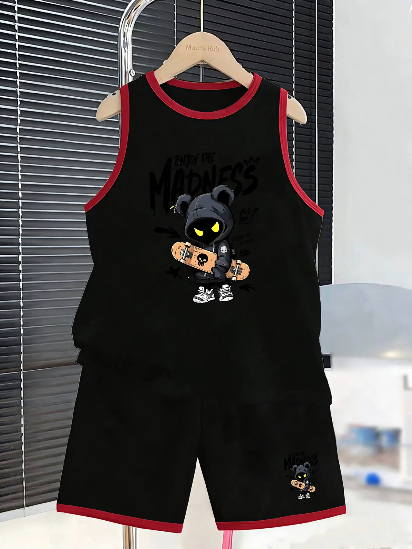Boys' Skateboard Bear-themed Tank Top and Shorts Set, creating a vibrant street style. Selected breathable and skin-friendly fab