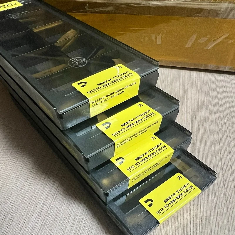 

Hard alloy cutting blades N123K2-0600-0004-CR 2135