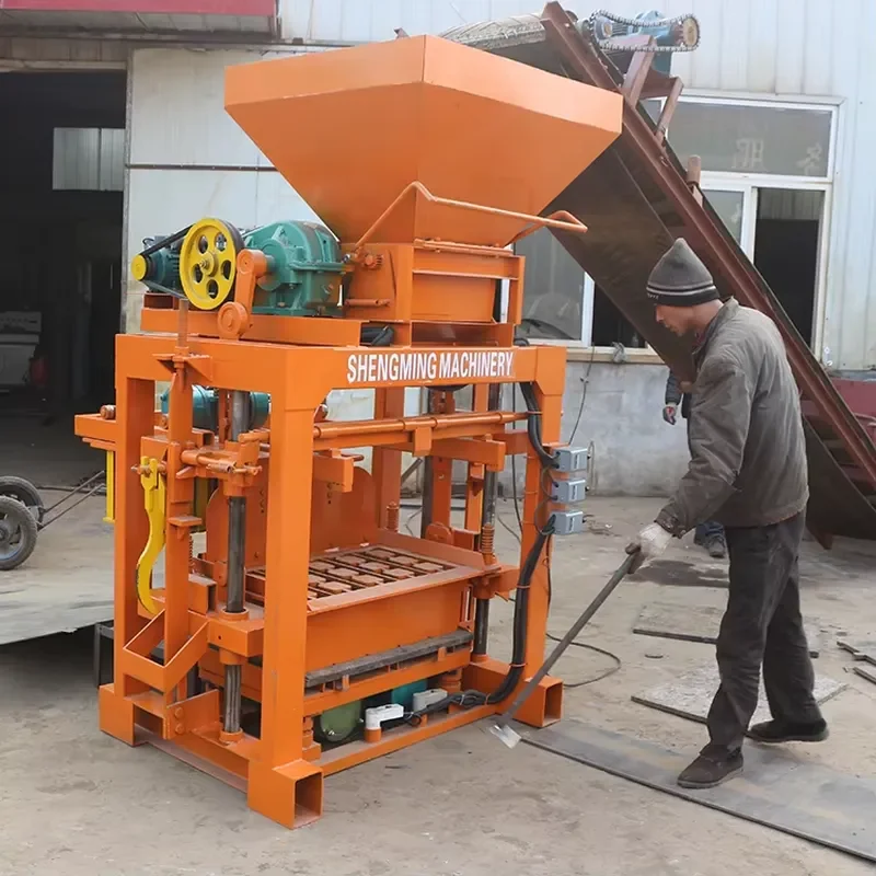 Machine De Fabrication De Blocs Creux En Ciment QTJ4-35 Automatique Brique Vendre Cebu
