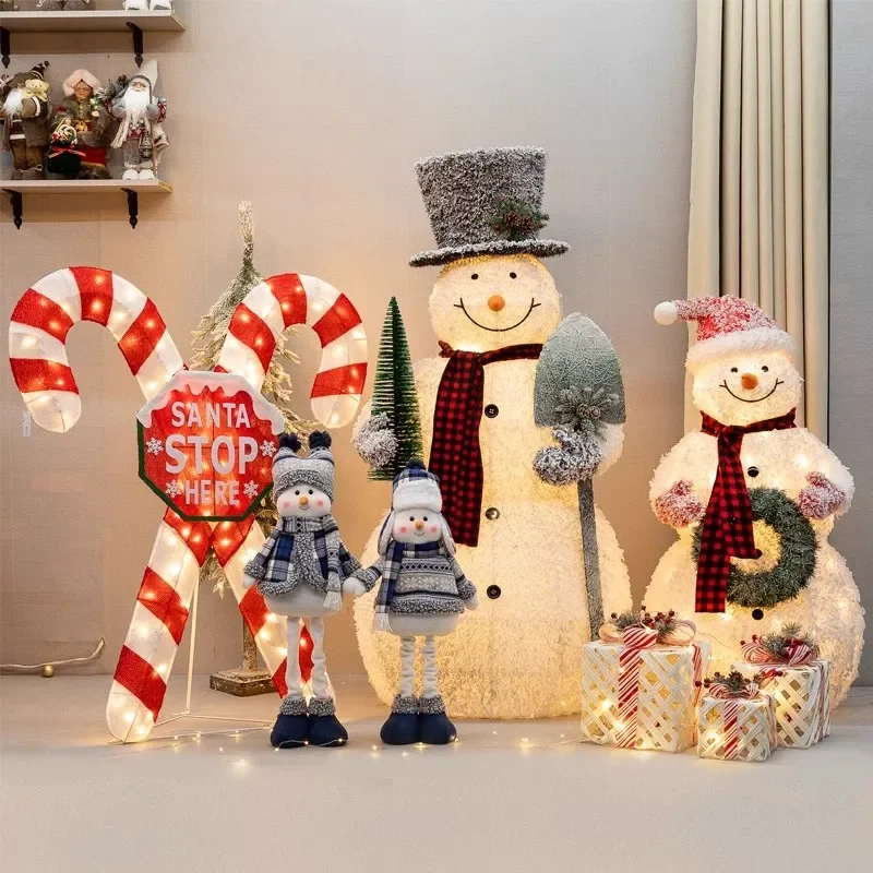 Christmas large-scale scene decoration Christmas tree package hotel shopping mall window beautiful Chen luminous snowman elk orn