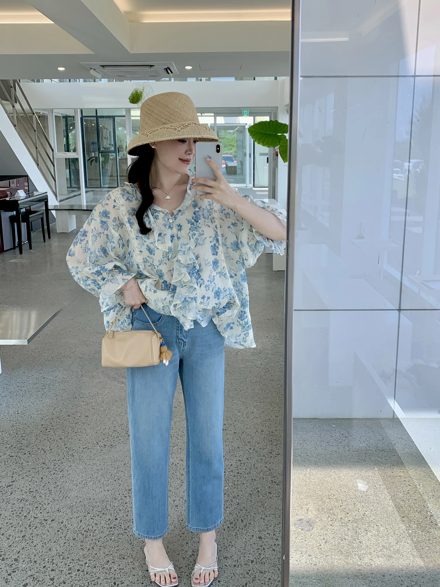 

Wang Han Yan Loose Slimming Cool Feeling Soft Denim Nine-Five Straight Leg French Bread Pants Women Summer Thin Tube Jeans