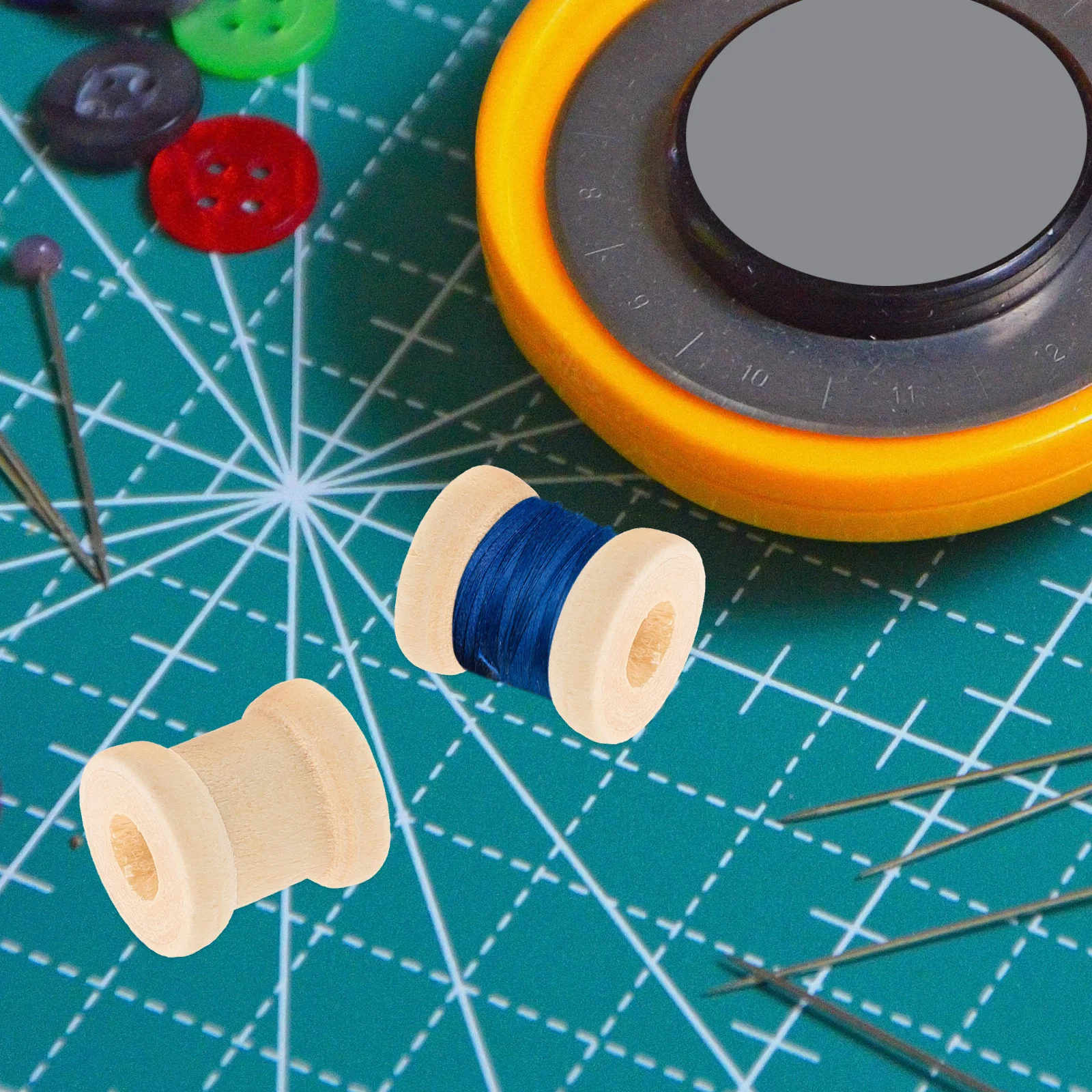 

100Pcs Wooden Spools for Stringing Sorting Activities Ideal for Craft Projects 13x15mm Random Color Wood Spools