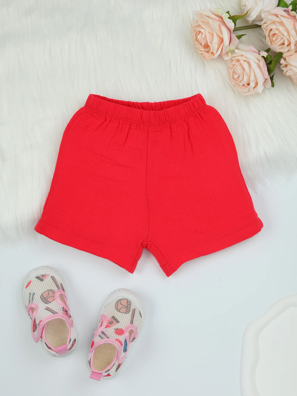 

Базовые летние хлопковые шорты для девочек, дышащие однотонные шорты для новорожденных (насыщенный красный)