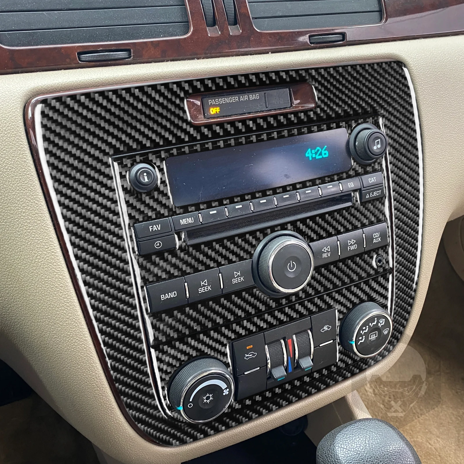 

Для Chevrolet Impala 2006-2013 центральный кондиционер из углеродного волокна AC радио CD панель управления набор отделки автомобильных аксессуаров наклейка