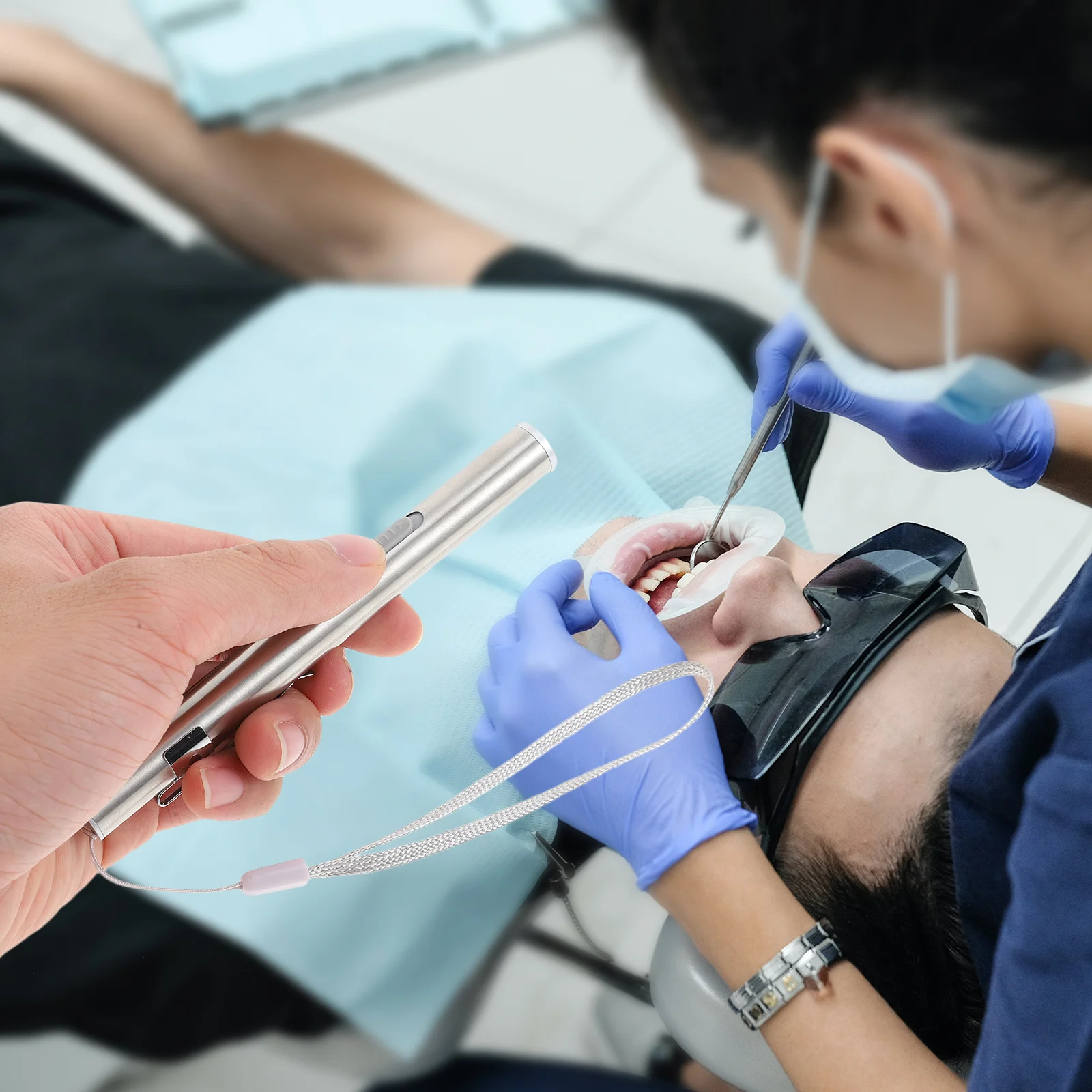 

Doctors Nurses Flashlight Reusable Flashlight Hospital Inspection Beam White Light Soft Color Easy to Attach