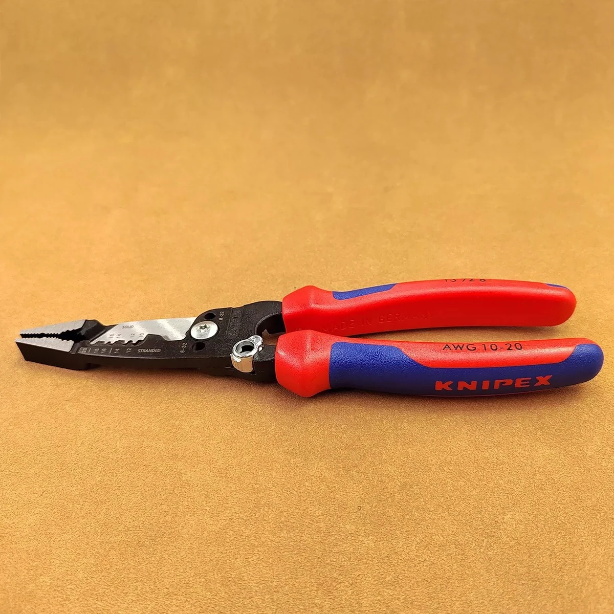 

KNIPEX 13728 Инструменты для зачистки кованой проволоки, 8 дюймов, 20-10 AWG