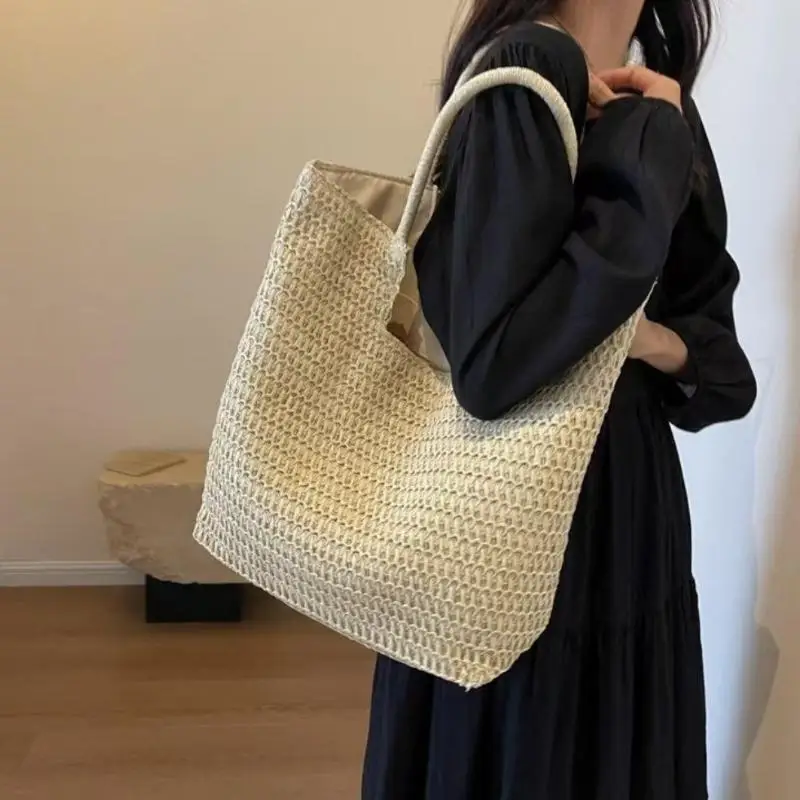 Damen-Tragetasche aus Stroh, gewebt, modisch, schlicht, für den Urlaub, große Kapazität, lässige Schulterhandtasche für den täglichen Gebrauch auf Reisen – Detail 1