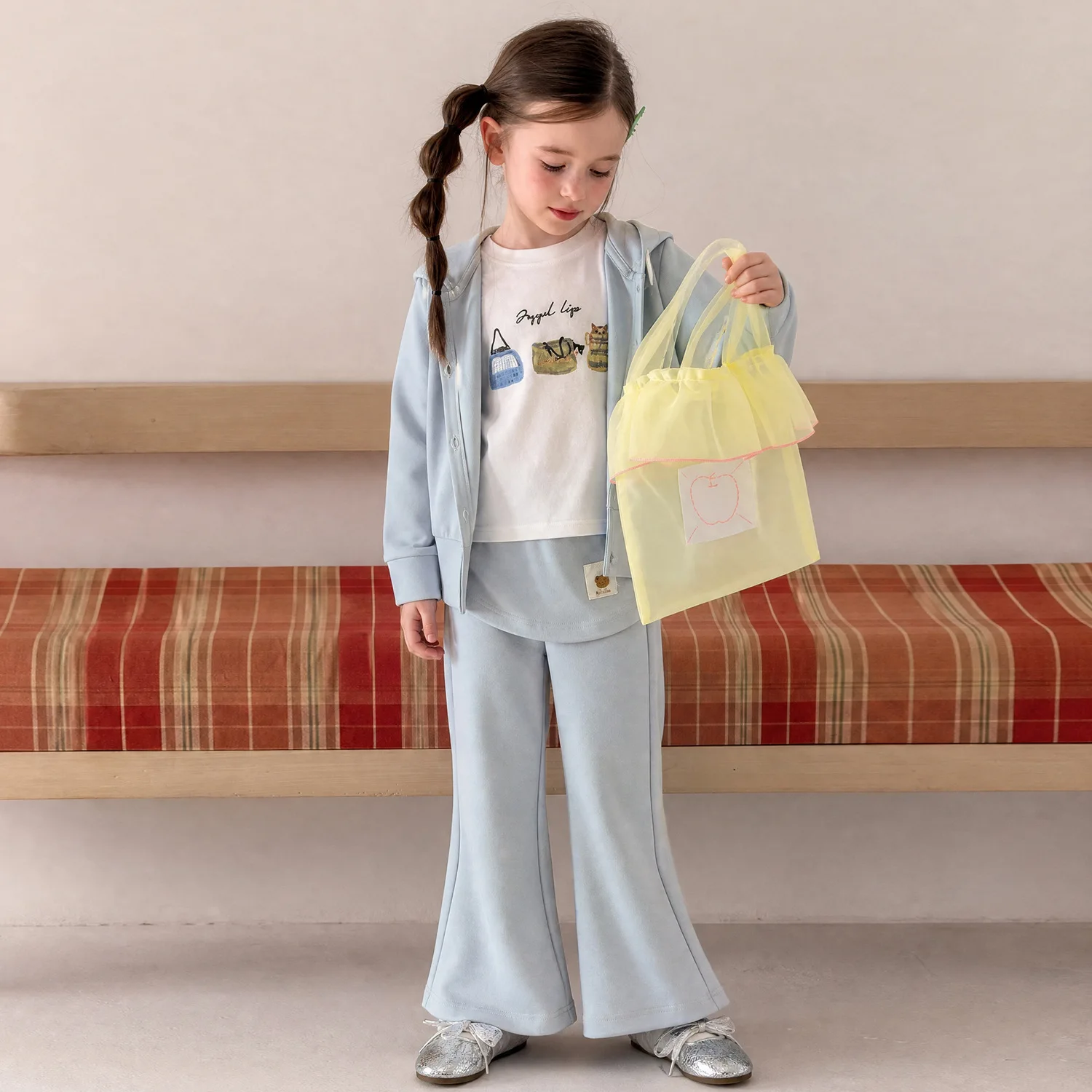 Girls Suit 2026 Autumn and Winter New Childrens Clothing Korean Girl Baby Fashion Sweet Solid Color Hoodie Coat Pants Two Sets