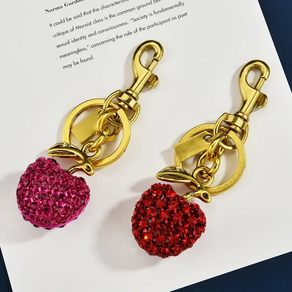 

Metal key chains, pendants, bag key chains, cute fruits, diamond-set apple key chains