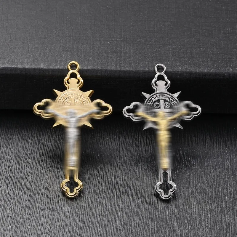 

Gothic Cross Pendant Necklace for Men & Women, Vintage Hip Hop Statement Jewelry, Unisex Stainless Steel Chain Accessory