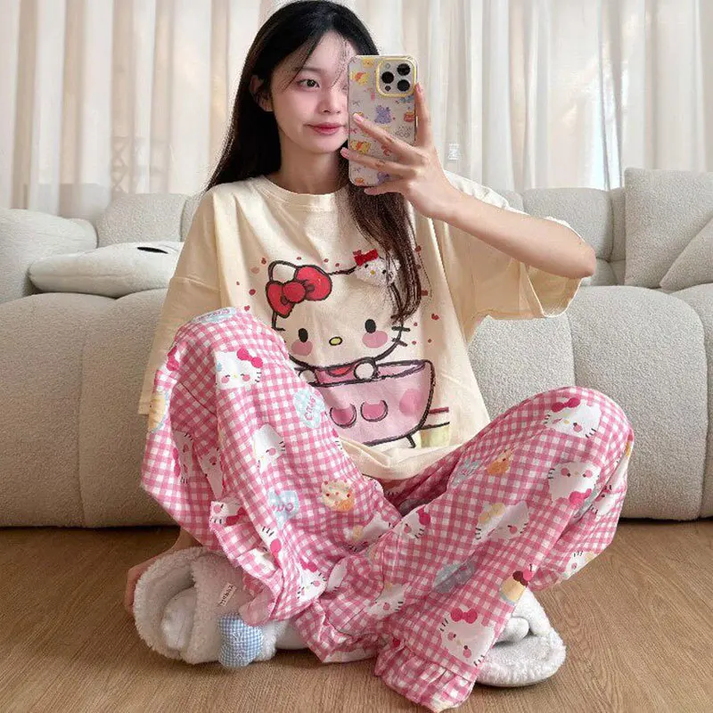 

Милый мультяшный домашний комплект Hello Kitty для женщин: новинка 2026 года, шорты и футболка с коротким рукавом