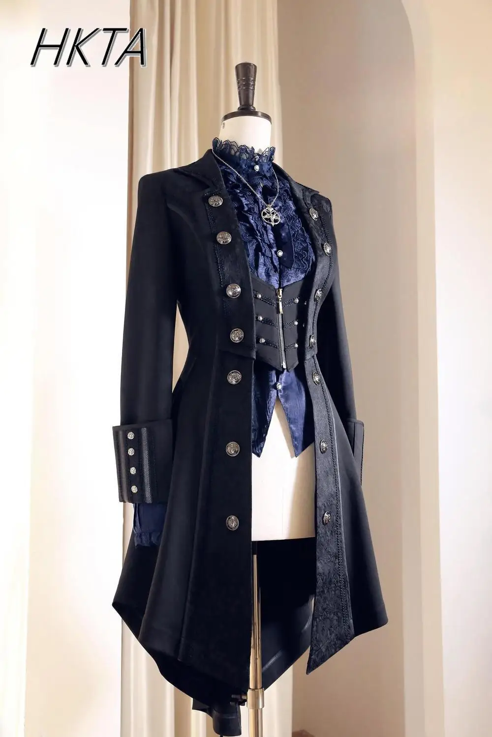 Brit stílusú retro Homályos Gothic Jóképű Ágcsernyő Árka Alvóhely Nők lányok Lolita Bűvészkellék Két Alsóing Fehér coats kabát y2k cosplay ruhák