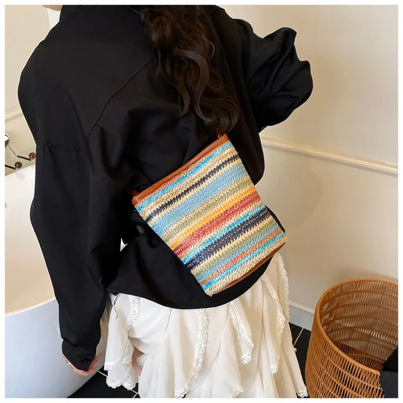 

Модная высококачественная женская сумка-шоппер однотонного цвета с винтажным логотипом и просторным пространством для хранения