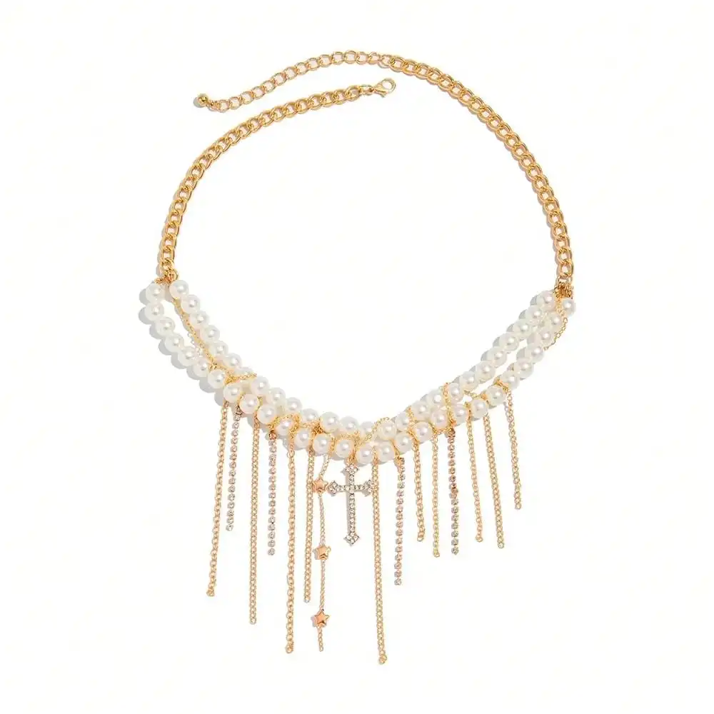 

Многослойное колье-чокер золотистого цвета с жемчугом, подвесками в виде креста и звезды