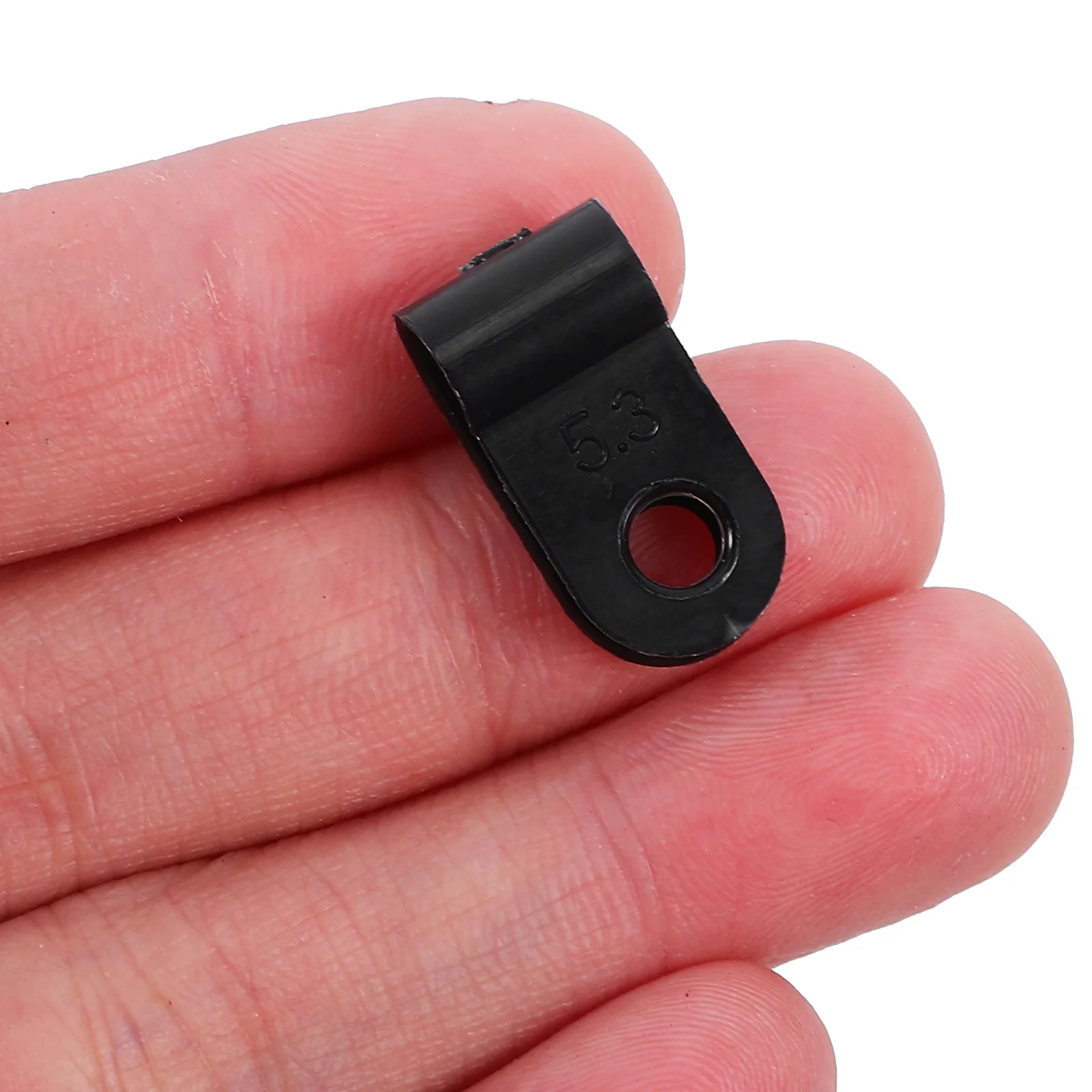 

1000Pcs Cable Clips for Cord Fixing Strong Wire Management Clamps for Home Office Wiring Organization and Bundling Solutions