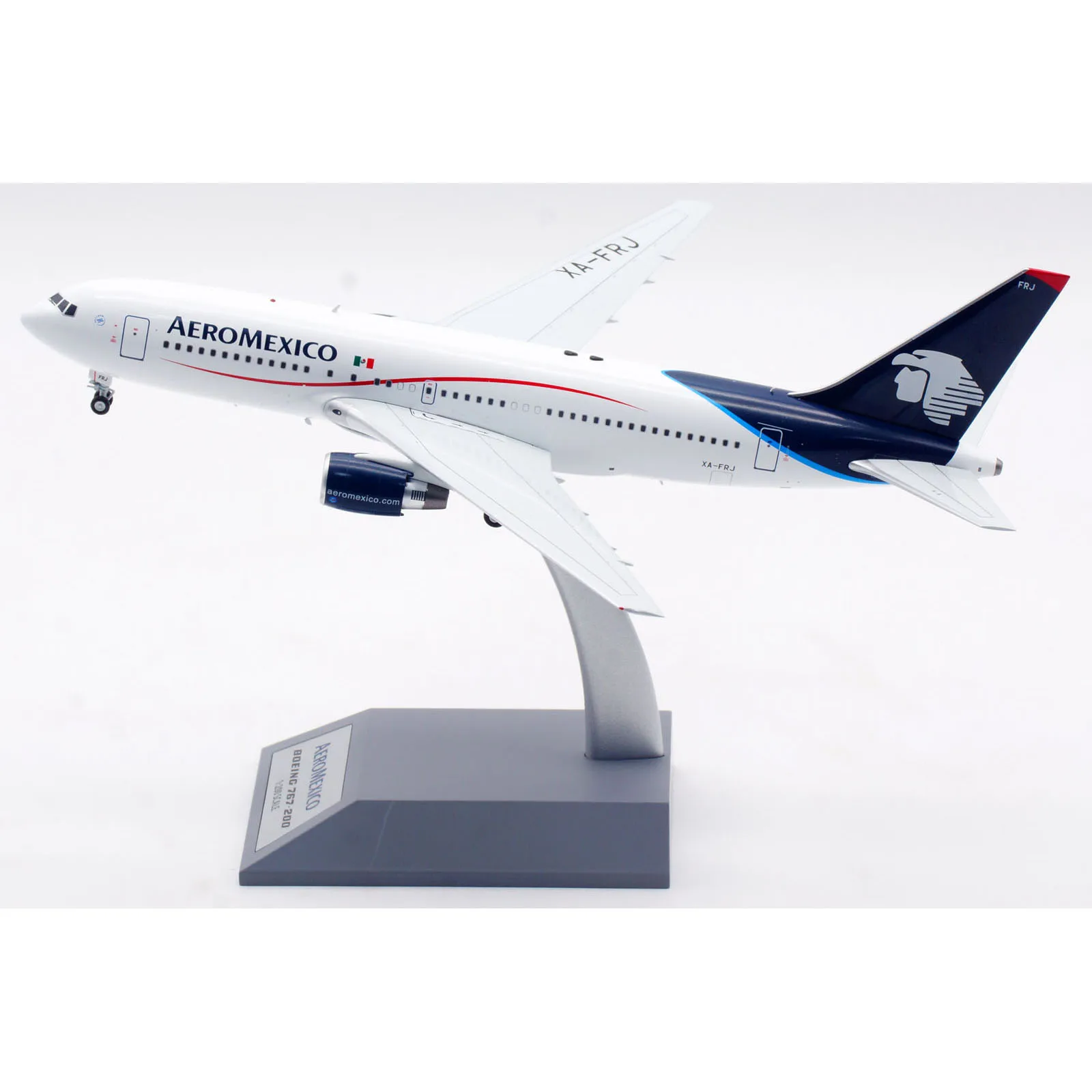 IF762AM1223 Alloy Collectible Plane Gift INFLIGHT 1:200 Aeromexico \