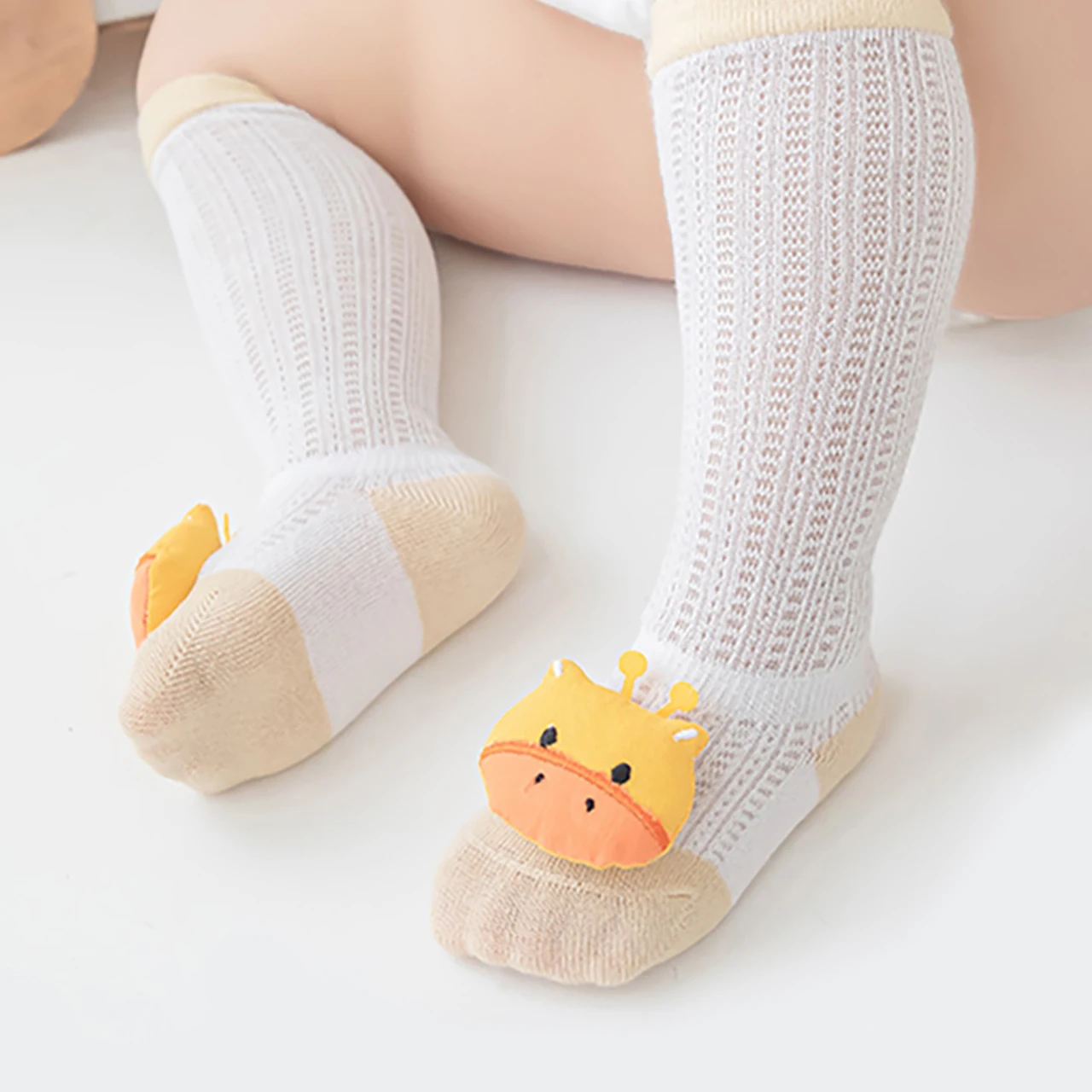 الصيف الطفل شبكة الجوارب الفتيان الفتيات جوارب حماية الركبة لطيف عروسة كارتون الطفل الركبة عالية جورب لينة القطن الوليد الأحذية