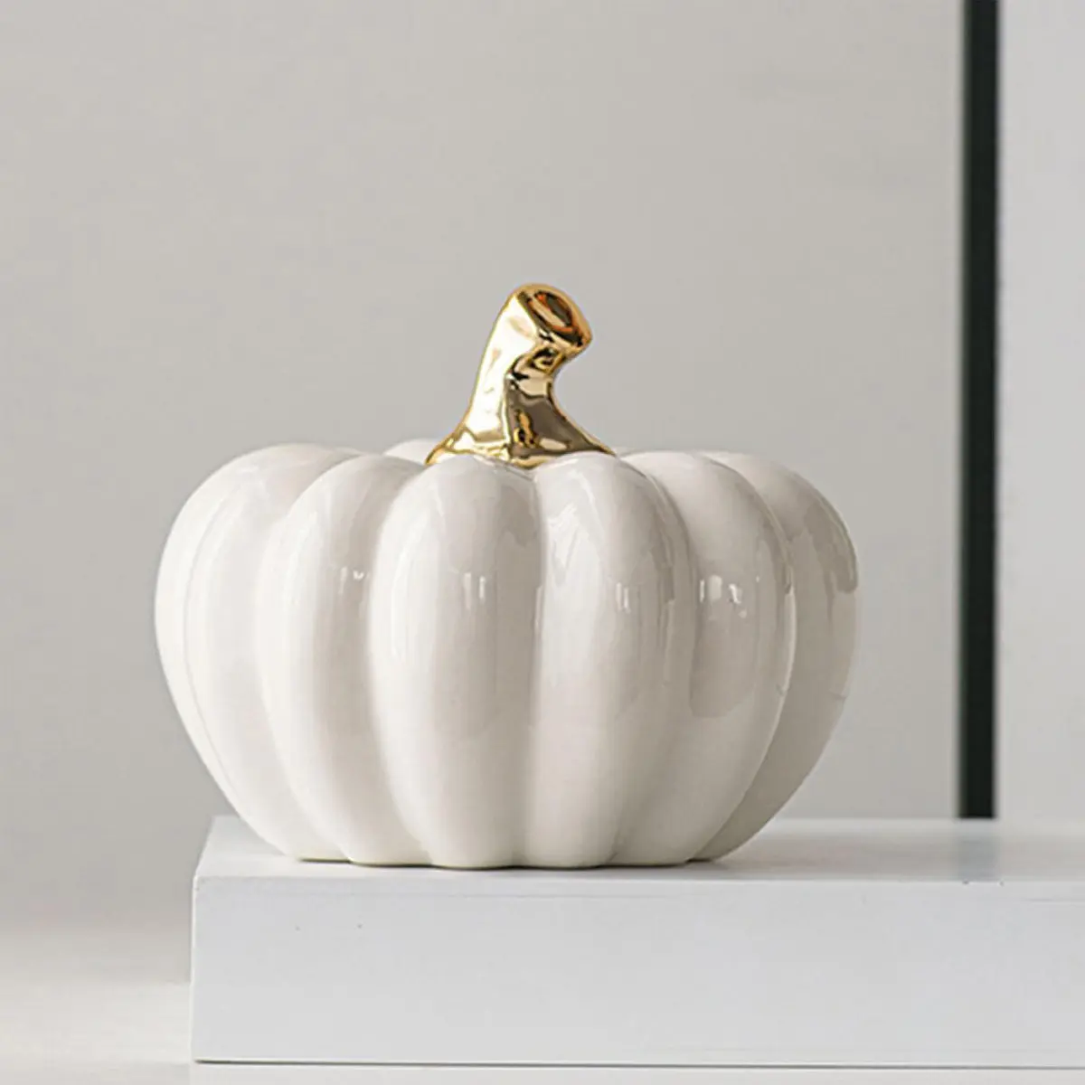Ceramic Pumpkin Table Decor Halloween Seasonal Home Decor Fall Pumpkin Ornament Realistic Design Tabletop Accent for Desk Shelf