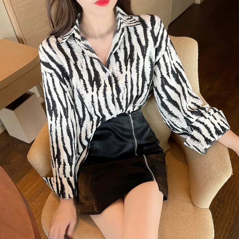 Spring and Autumn Zebra Print Sun Shirt Jacket Women\'s Designed Niche Lining Long Sleeve Tops