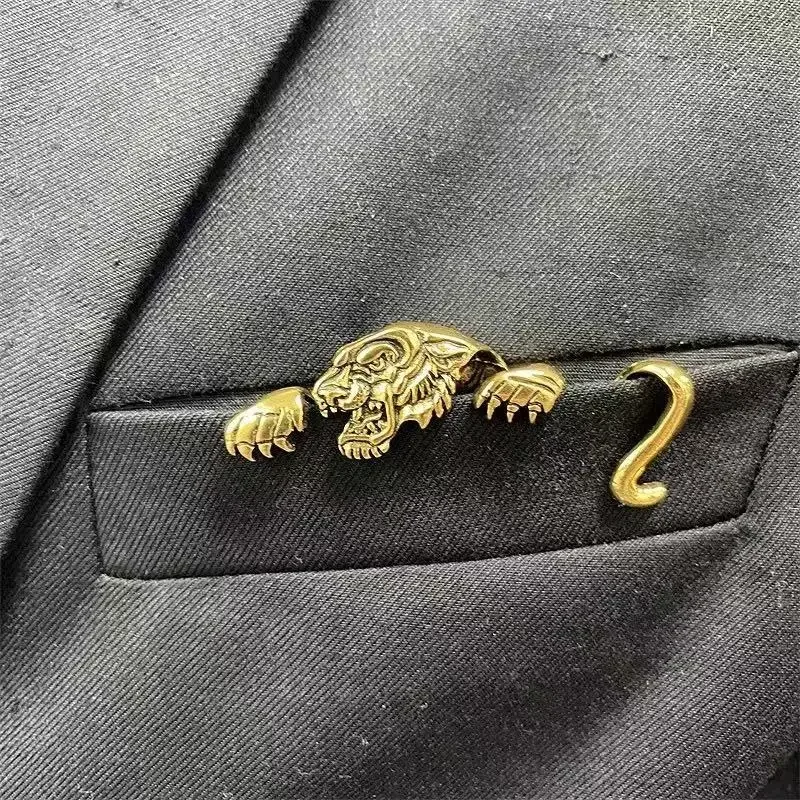 Exquisite Kreative Tierbroschen Krokodil Tiger Oktopus für Herren Damen Traditioneller Retro-Gentleman-Anzug Mantel Kragen Schmuck