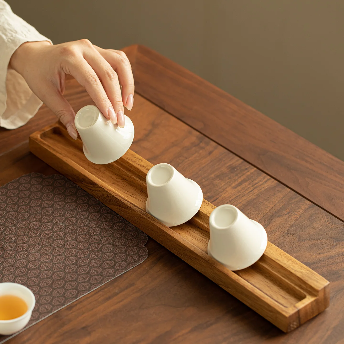 Wooden Cup Holder Display Stand Storage Rack Draining Organizer for Home Tea Cups Water Glasses Anti Mold Creative Kitchen Tool
