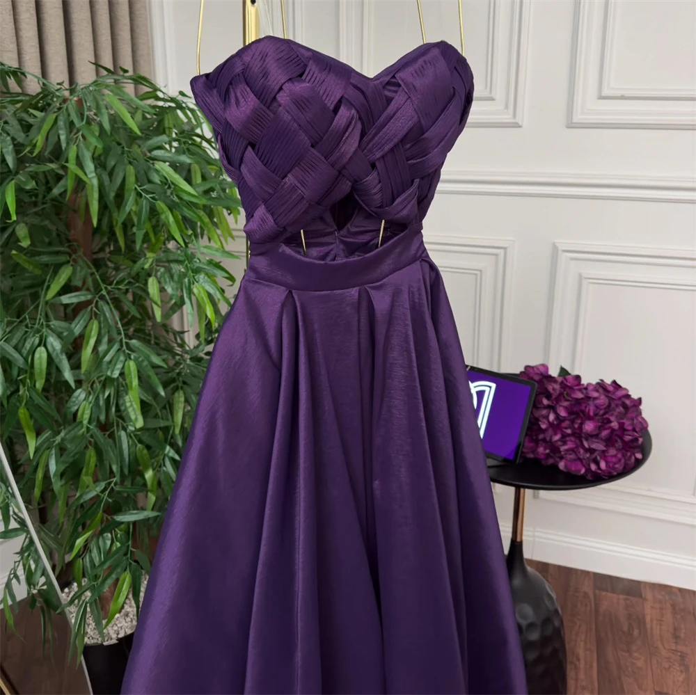 Вечернее платье по индивидуальному заказу. Изысканные фиолетовые атласные платья без бретелек без рукавов для выпускного вечера. Классические вечерние платья трапециевидной формы длиной до пола.