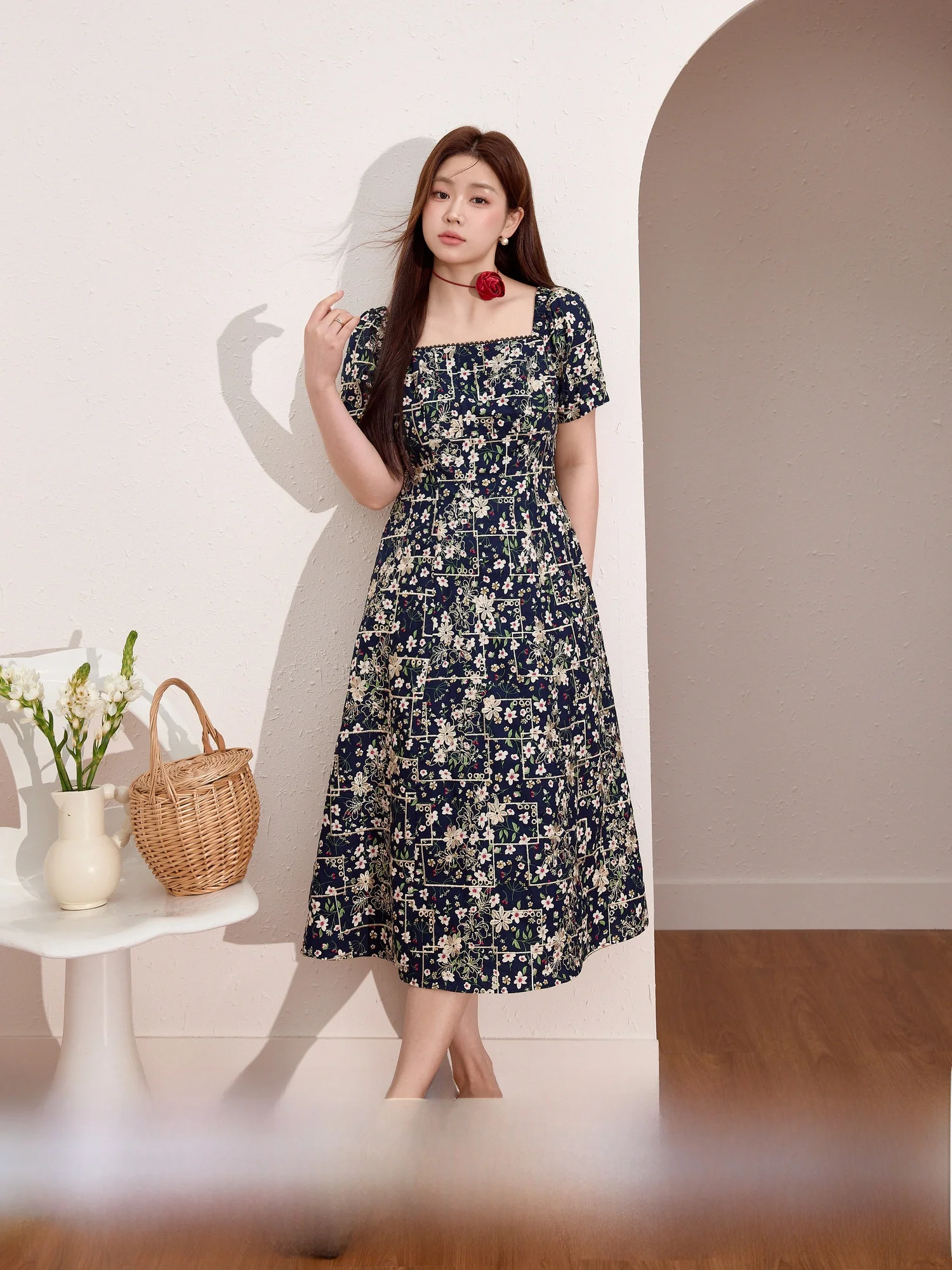 

Blue Language plus Size Retro Embroidered Square Collar Slimming Dr Summer New Waist Cinching Belly Covering A-Line Skirt