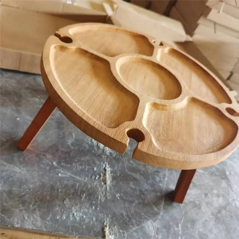 Mesa de picnic plegable de madera con soporte para copas de vino, estante portátil para copas de vino y plato compartimento para exteriores, fácil de usar
