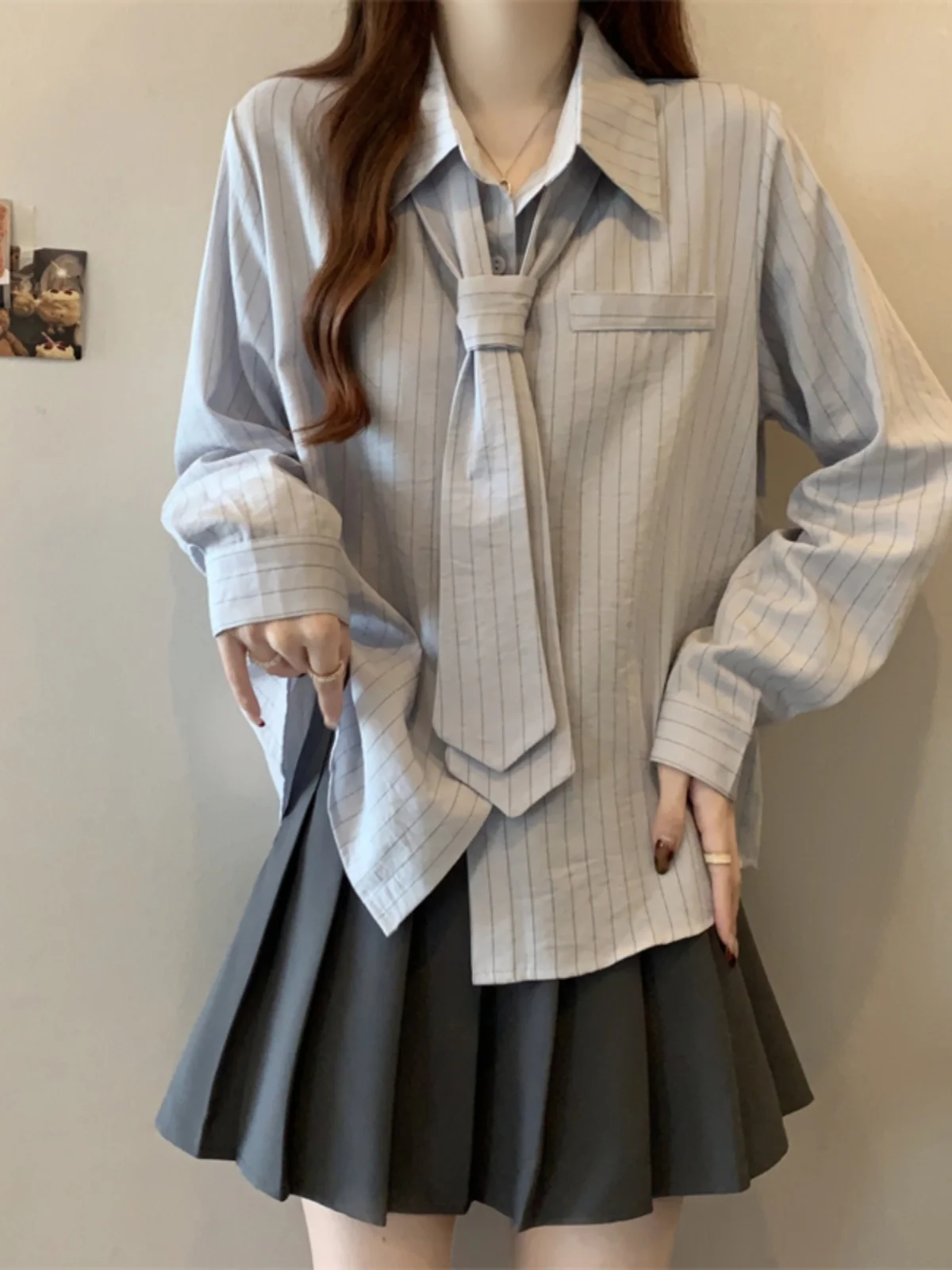 

Женская полосатая рубашка больших размеров с длинным рукавом, дизайнерская, с завязками, стройнящая, в корейском стиле, повседневная одежда