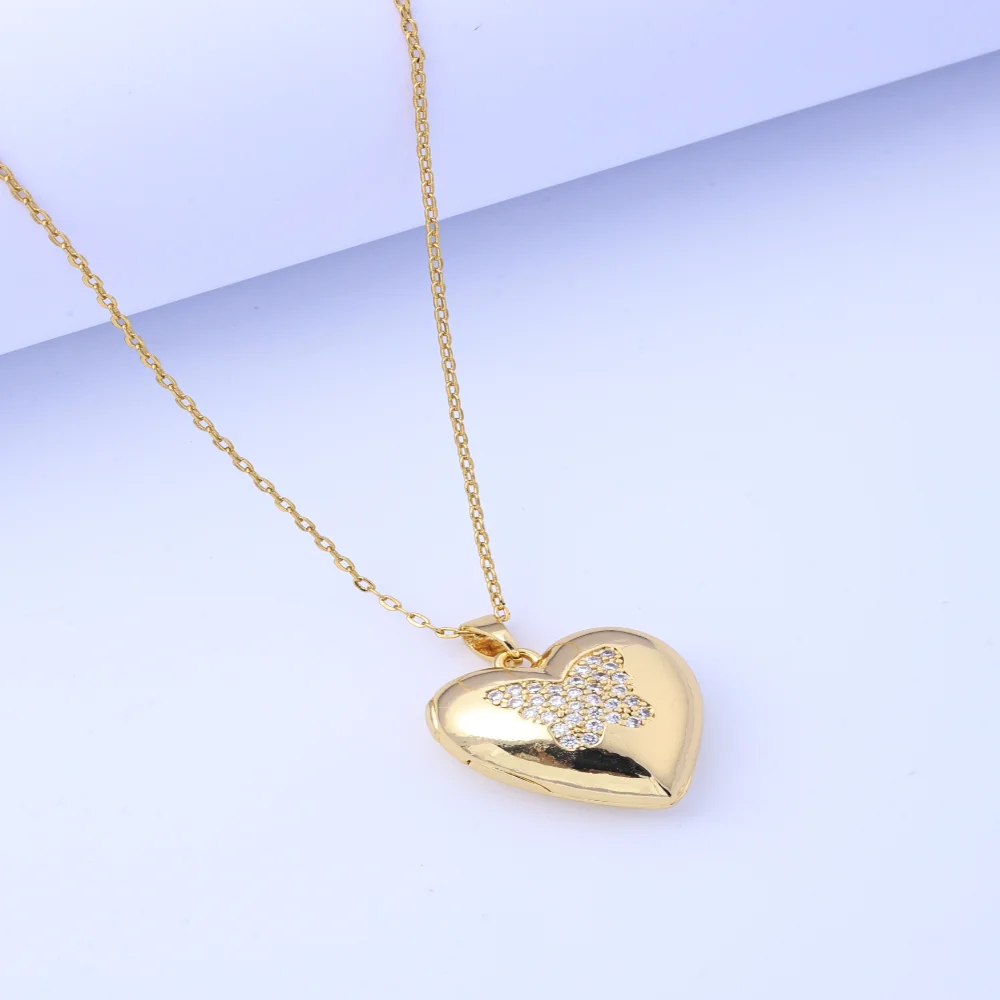 Beautiful Necklace for Women, Cross-border Childlike Love Pendant, High-End Titanium Steel Necklace, Simple and Versatile Gift f