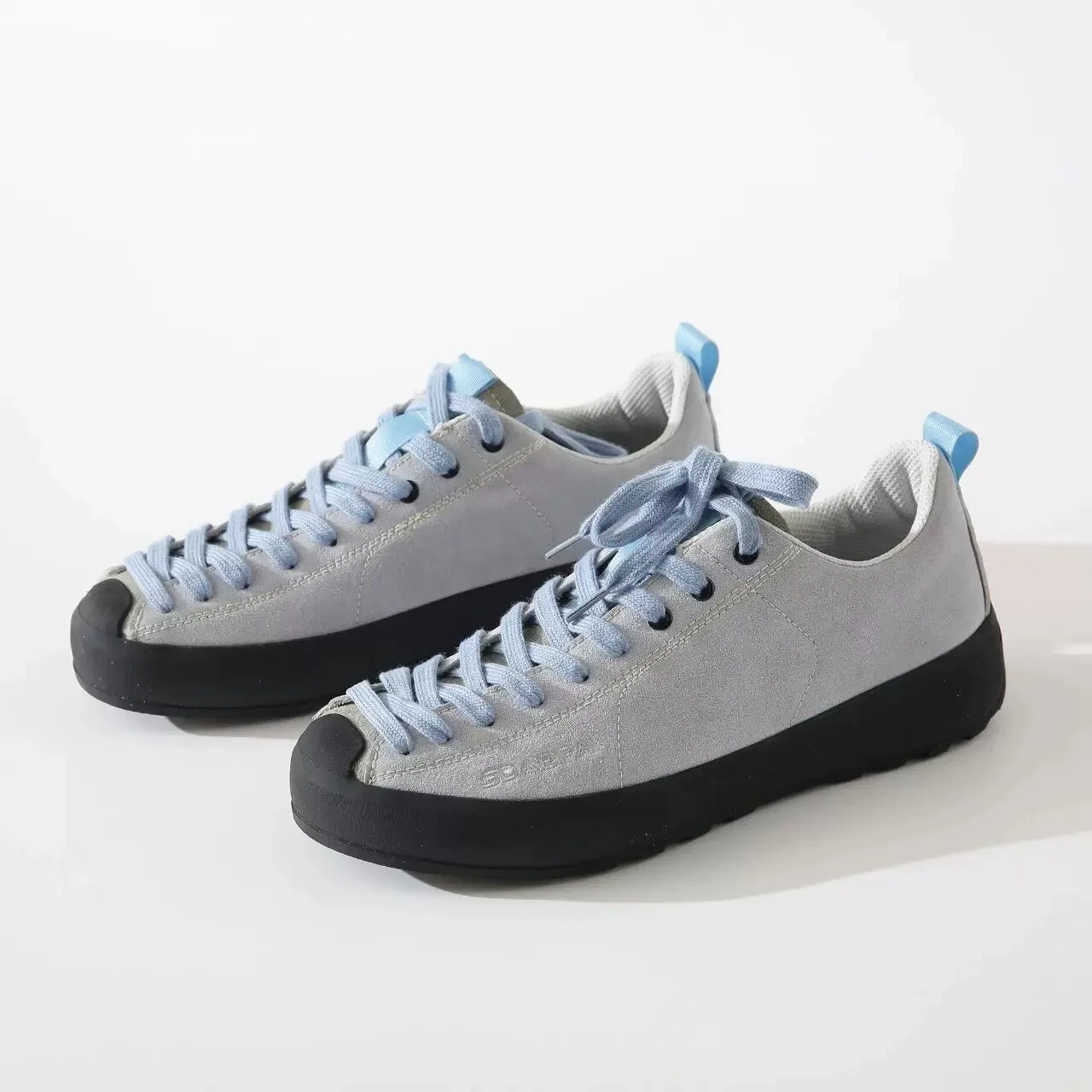 2026 New Unisex Hiking Shoes, Lightweight and Fashionable Outdoor Off-road Hiking Shoes, Men's Off-road Casual Shoes