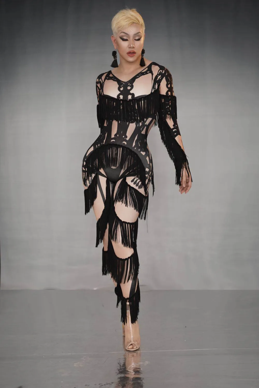Kobiety frędzle kombinezon Romper z długim rękawem Tassel Latin kostium taneczny Clubwear strój na imprezę występ na scenie ubrania dla kobiet