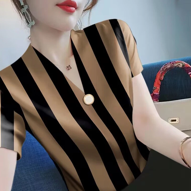 Women\'s Striped V-Neck Short Sleeve T-Shirt Casual Tops Elegant Clothes All-Match Simple Office Lady New Style Fashion Summer