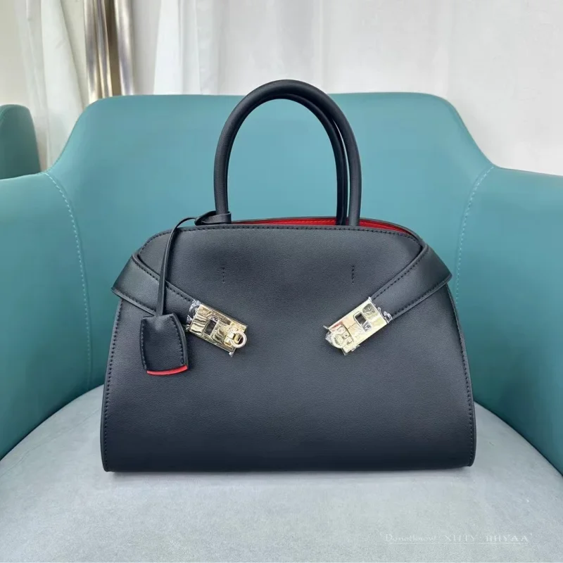 

2025 New Fashion Temperament Boston Bag Black Genuine Leather Handbag Hug Pillow Bags Tote Advanced Feeling Commute Handbags