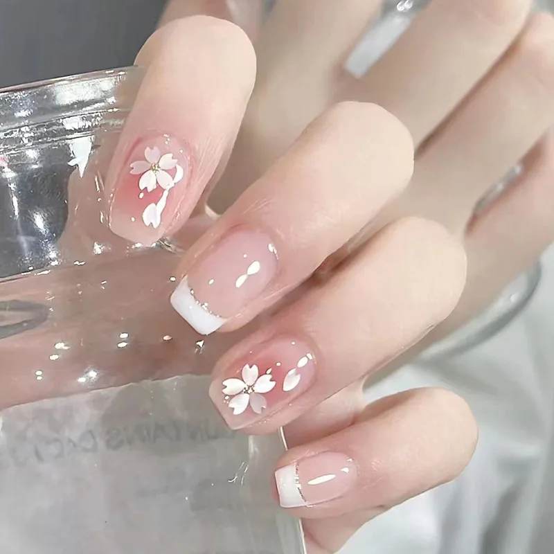 

24Pcs Camellia French Press-On Nails – Medium Square Shape With White Floral Prints & Elegant Borders (Luxury Botanical Style)