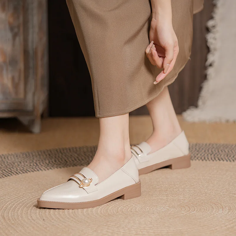 Scarpe da donna Piattaforma Autunno Stile britannico Punta a punta Calzature femminili Sneaker casual Mocassini slip-on con pelliccia Oxford Zoccoli Fa