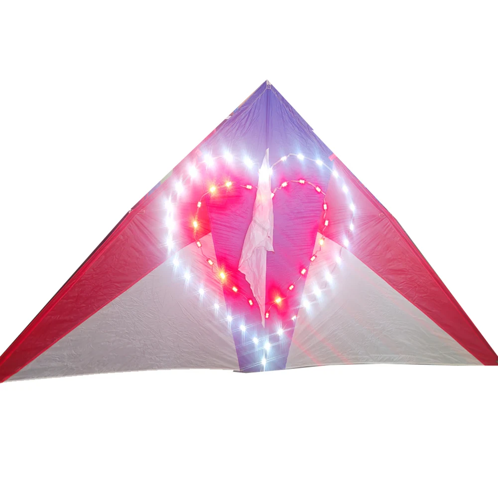 Nuovi sport di divertimento all'aria aperta di alta qualità LED Power Love Heart aquilone con luci buona presa di fabbrica volante
