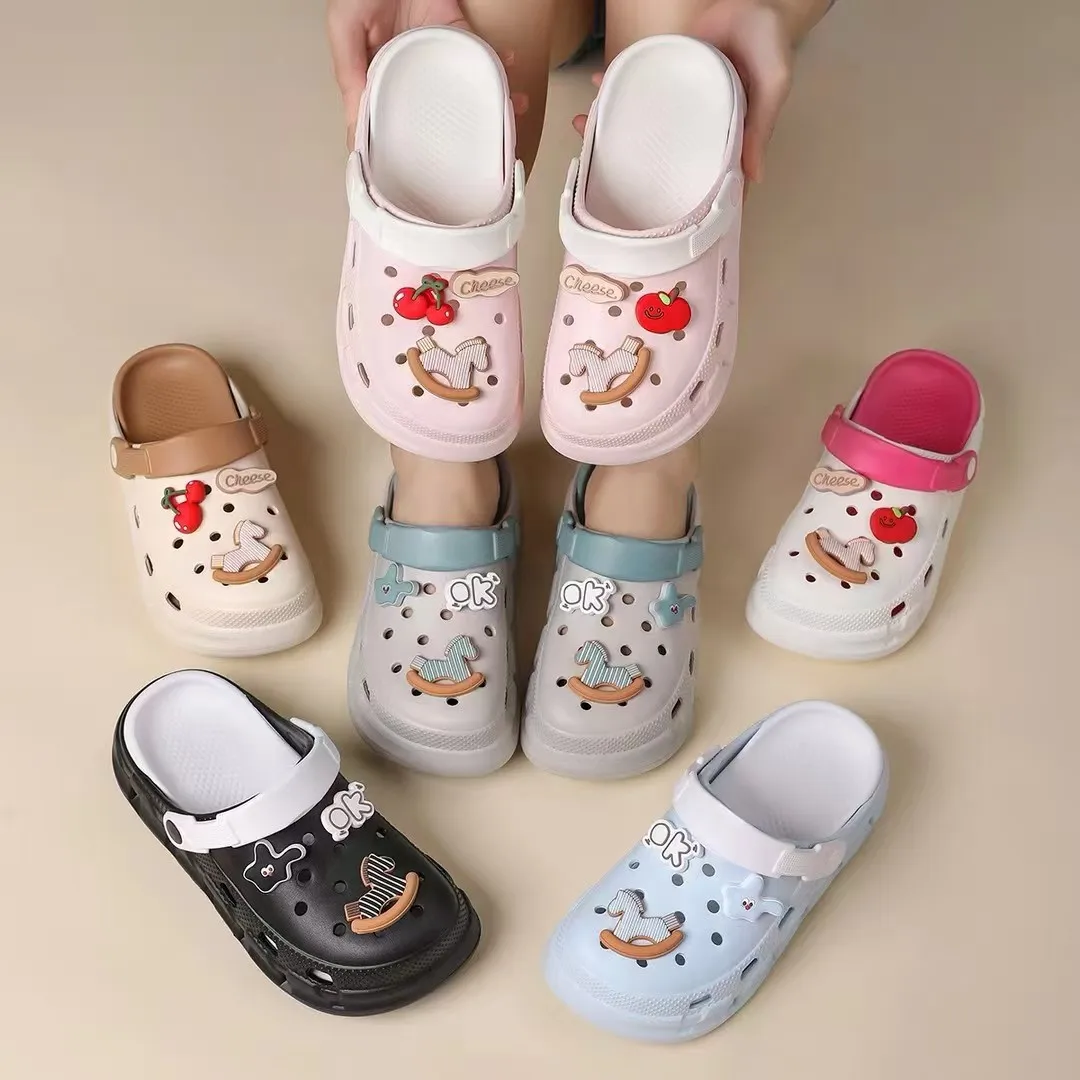 

Women's EVA Platform Clogs & Mules Cartoon Slippers Sandals Girl;s Closed-Toe Hight Quality Garden Shoes