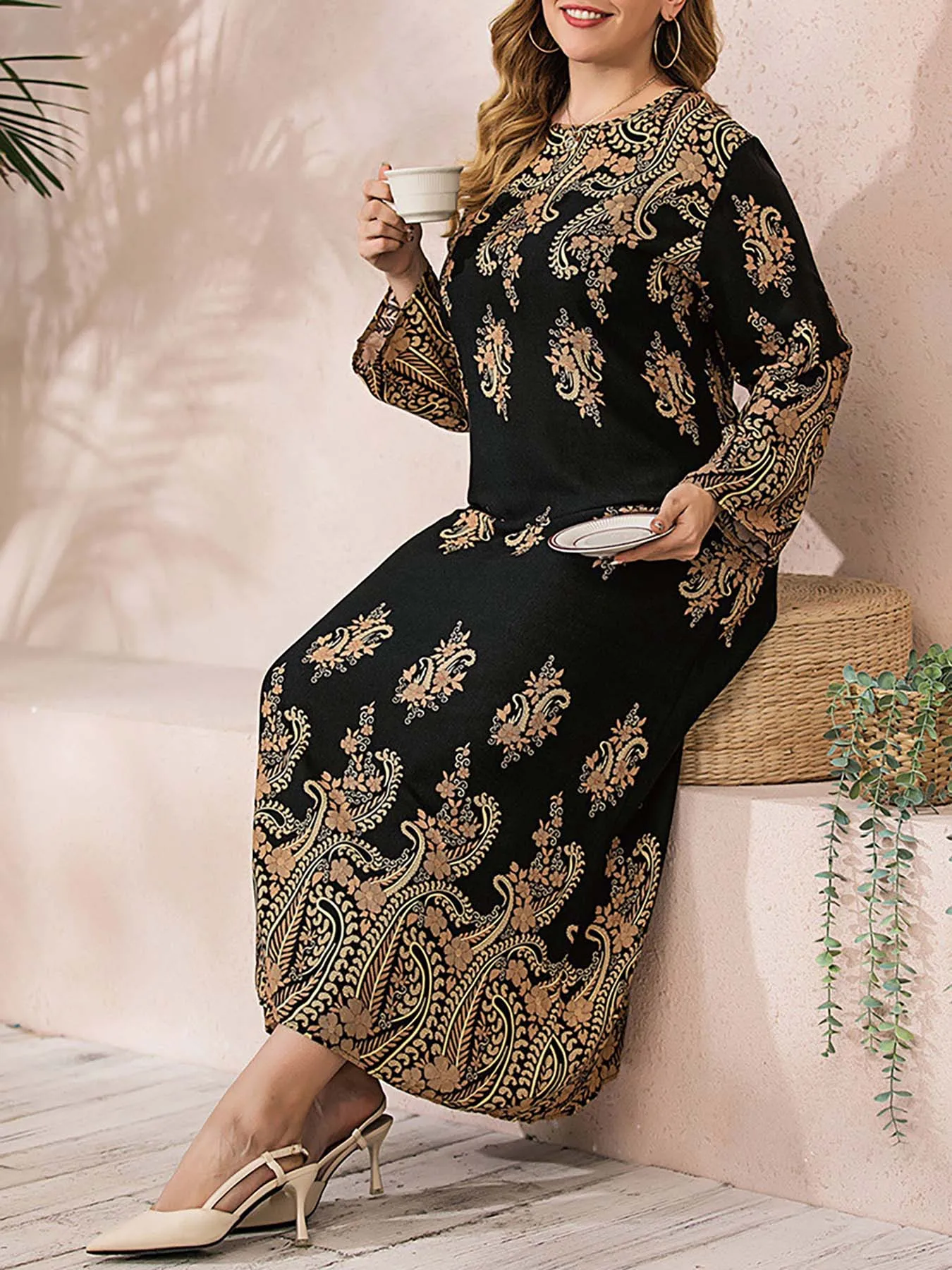

Plus Size Ethnic Style Dress - Long Sleeve & Elastic Waist- Resort Wear-Bohemian