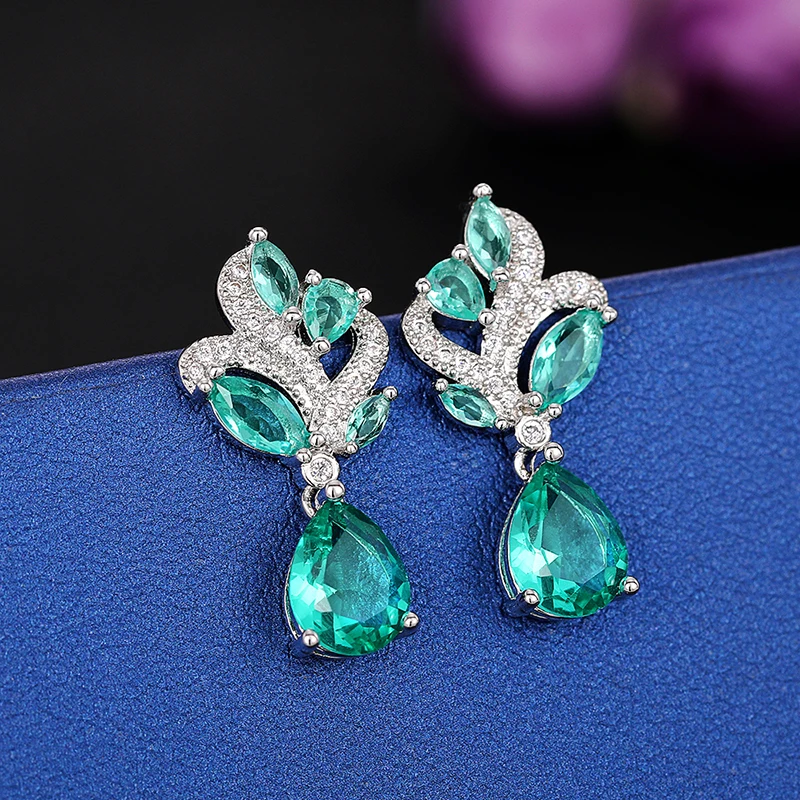 Huitan Elegante Grüne Zirkonia Tropfen Ohrringe Frauen für Verlobung Hochzeit Party Ästhetische Weibliche Accessoires Geschenk Schmuck